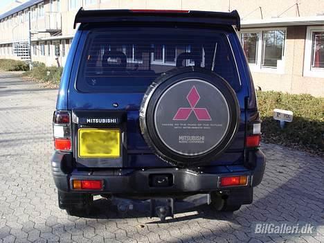 Mitsubishi Pajero 2,8 "Dakar" SOLGT - Et billede bagfra.............. billede 4