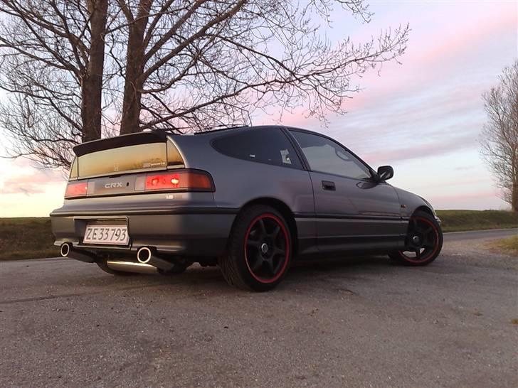 Honda Crx 1.6i-16 -SOLGT- - Står som jeg vil have den nu...  billede 1