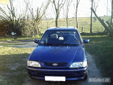 Ford 1.6  16v  clx  *Solgt * billede 5