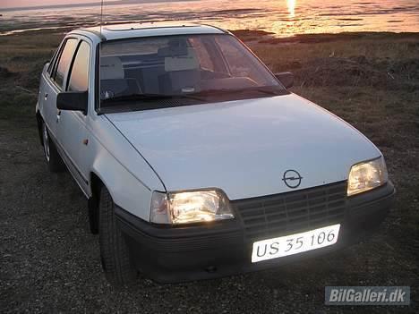 Opel kadett billede 1