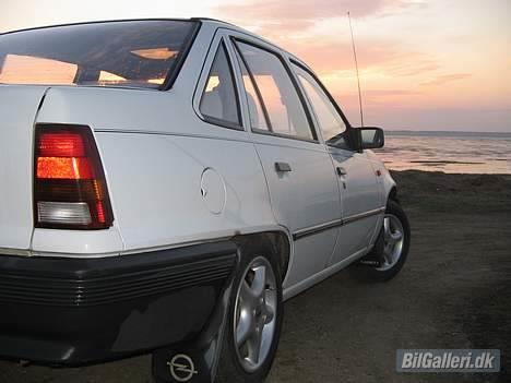 Opel kadett billede 2