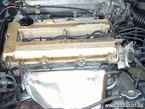 Mazda 626 2.0i GT Coupé billede 4