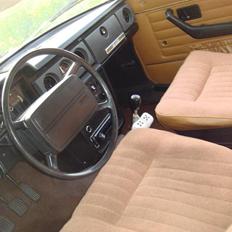 Volvo 142