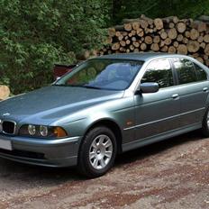 BMW 520i