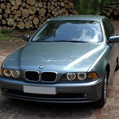 BMW 520i