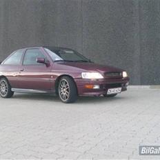 Ford Escort rs2000
