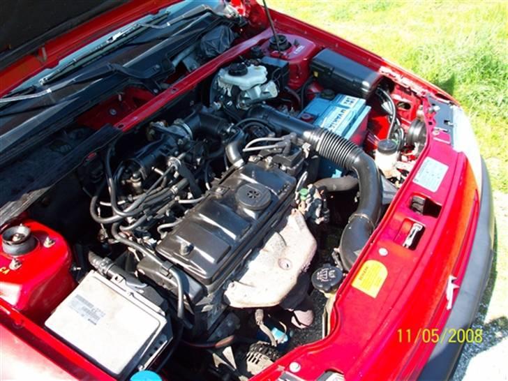 Citroën Saxo, VTR 1.6i 8v  SOLGT - Motoren som driver kraften :) billede 5