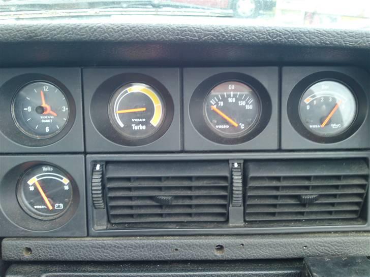 Volvo 245 TURBO - Brænderbil 09 billede 10