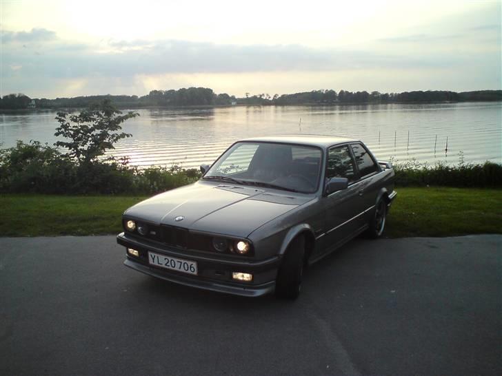 BMW e30 320i byttet væk billede 2