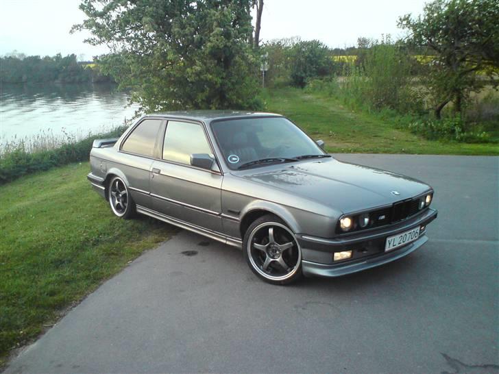 BMW e30 320i byttet væk billede 4