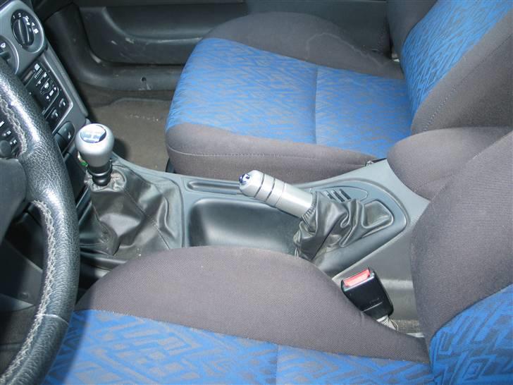 Ford Mondeo 1,8i Trend St.Car billede 4