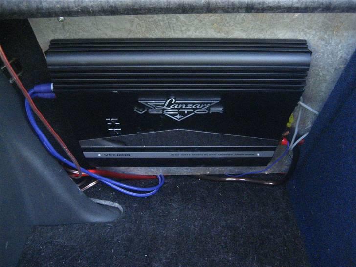 Mazda 323 HB billede 10