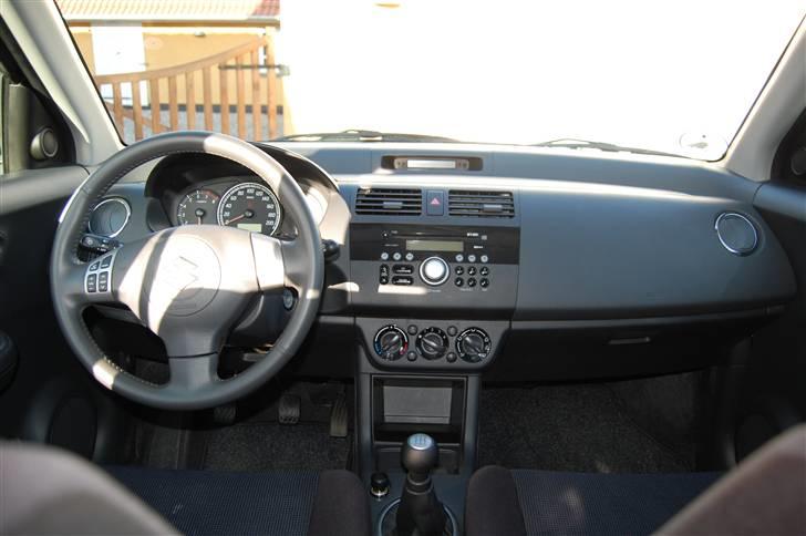 Suzuki swift billede 5