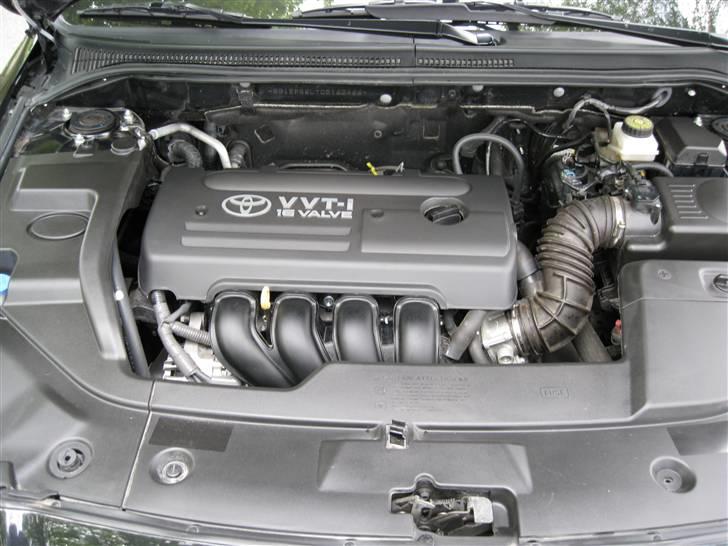 Toyota Avensis St.car Sol  SOLGT - Her er "kraftværket" så. billede 19