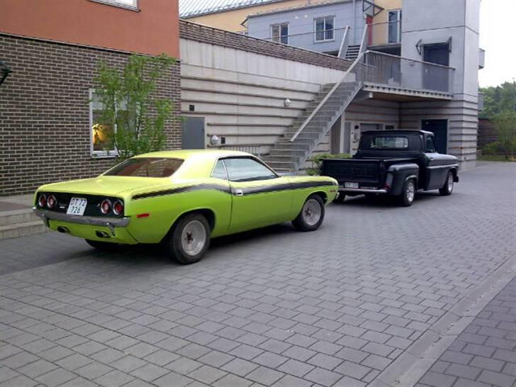 Chevrolet C10 Stepside, shortbed - Her er hun så bagfra, kofanger og bagpanel og montereings plade til kofanger håndlavet til prinsessen... ;o)  billede 13
