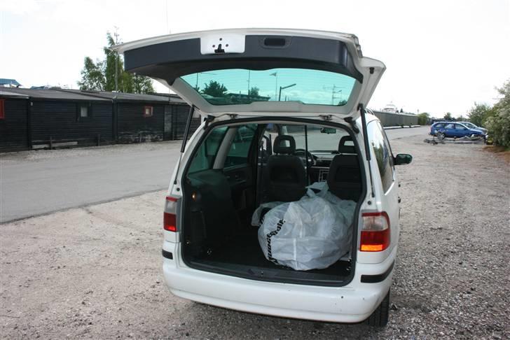 Ford Galaxy 1,9 trend (Solgt) billede 10