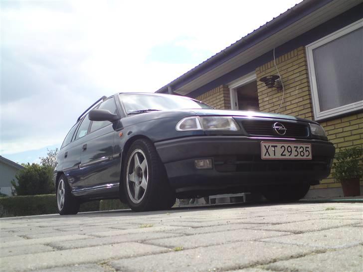 Opel Astra - SOLGT -  billede 2