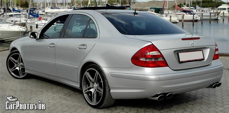 Mercedes Benz              E320 V6  billede 9