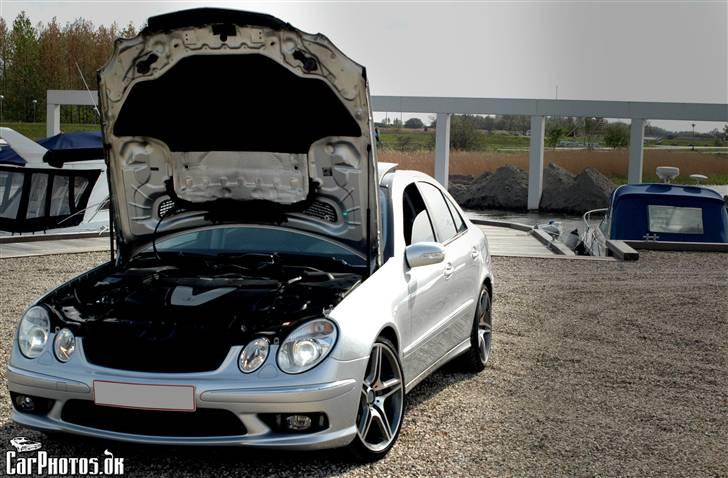 Mercedes Benz              E320 V6  billede 11