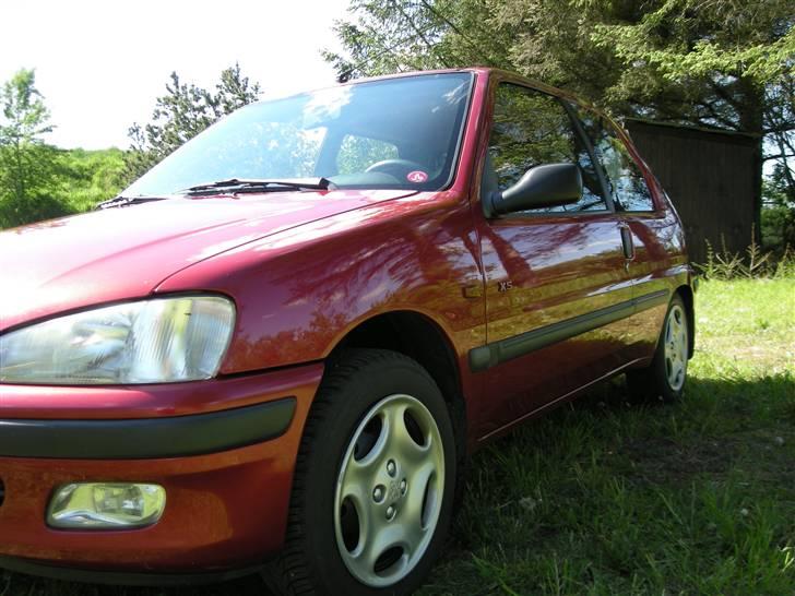 Peugeot 106 - hehe ved den ikk er andet en stndart men den er så fin sys jeg;) billede 4