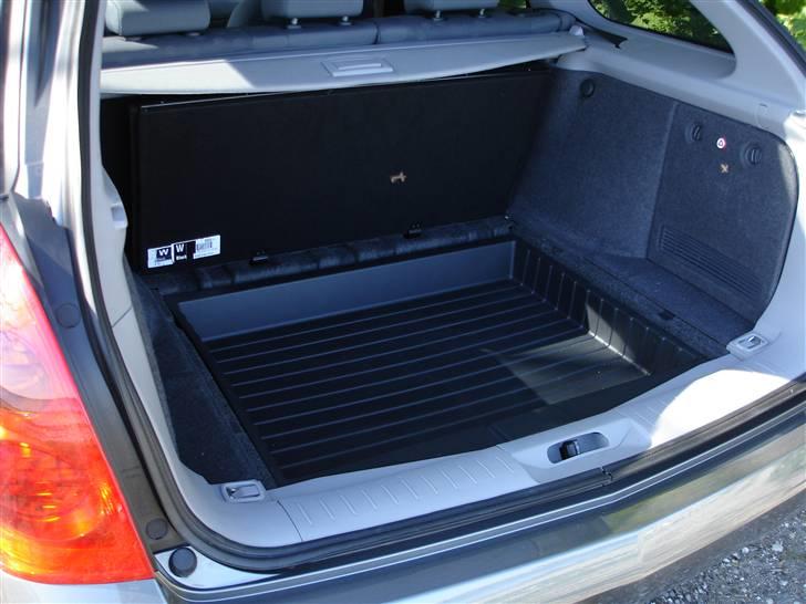 Nissan Primera STW SOLGT - Til smulervarerne billede 9