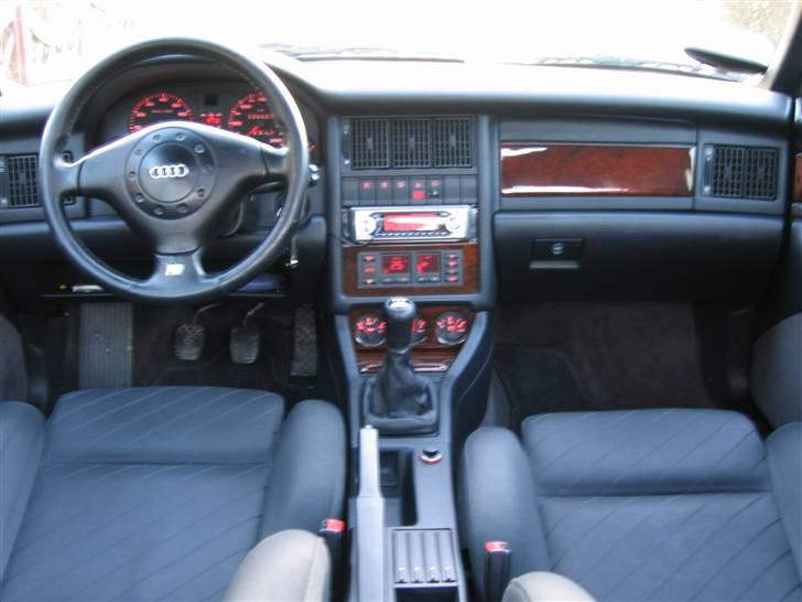 Audi coupe - et kig ind i dytten, alt er ok billede 10