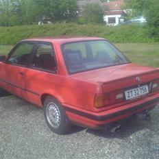 BMW e30 318is solgt 
