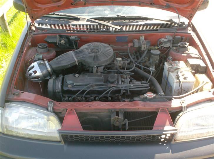 Suzuki Swift  - motor billede 14