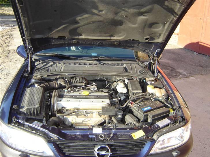 Opel Vectra B St.c Solgt billede 8