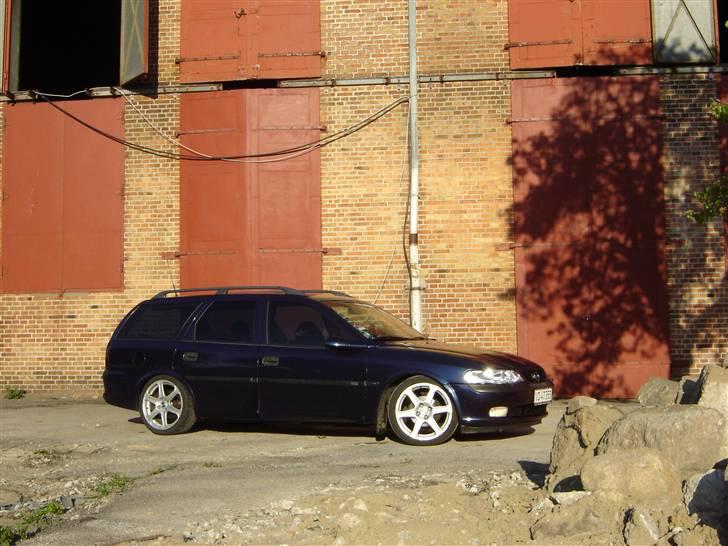 Opel Vectra B St.c Solgt billede 9