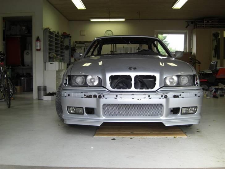 BMW E36 325i  Coupé SOLGT billede 2