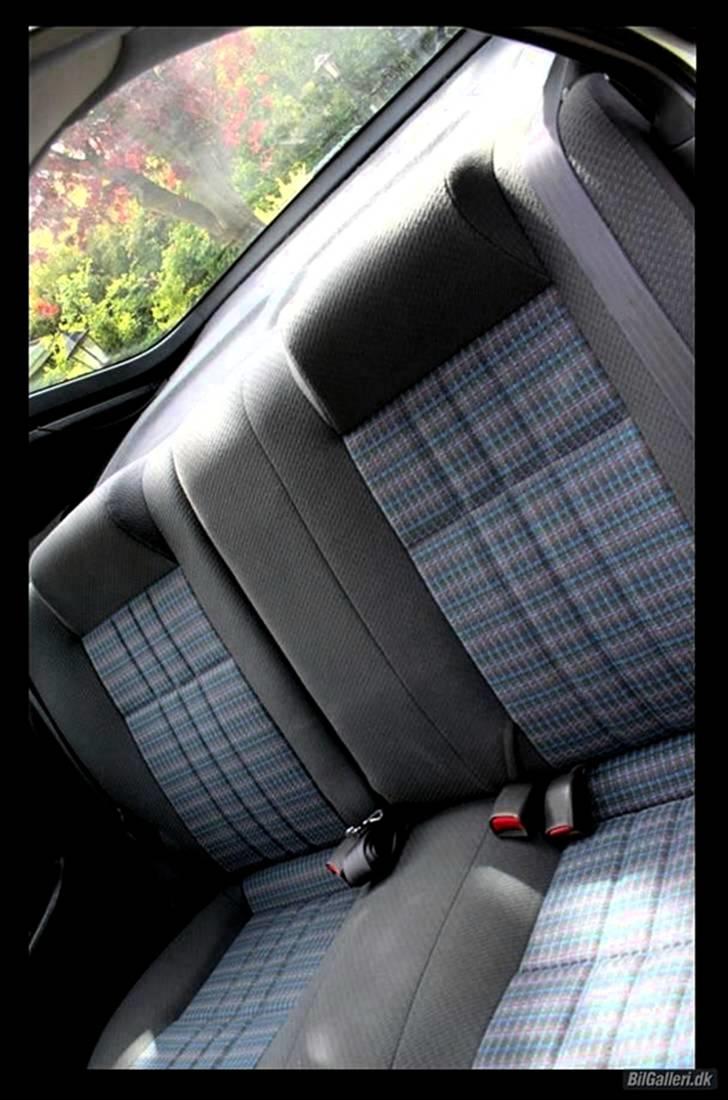 Toyota Corolla Liftback / LB XLi - Igen et billede af bagsædet. billede 18