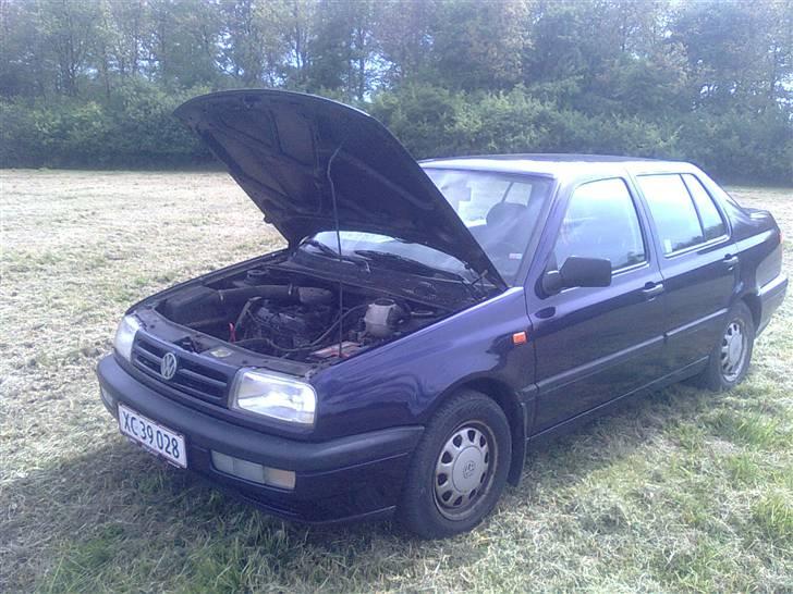 VW Vento 1.8 CL (Solgt) billede 14