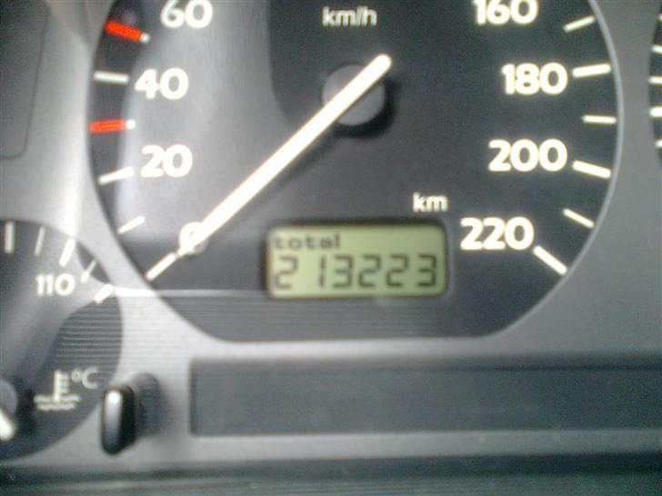 VW Vento 1.8 CL (Solgt) billede 18