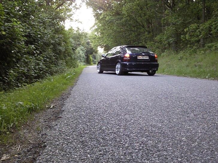Honda Civic 1,5 Vtec (solgt) billede 3