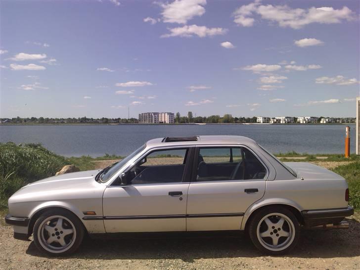 BMW 320i e30 ( SOLGT ) billede 20