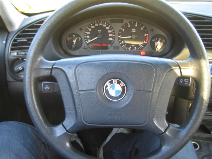 BMW 318i Touring -=Byttet=- billede 9