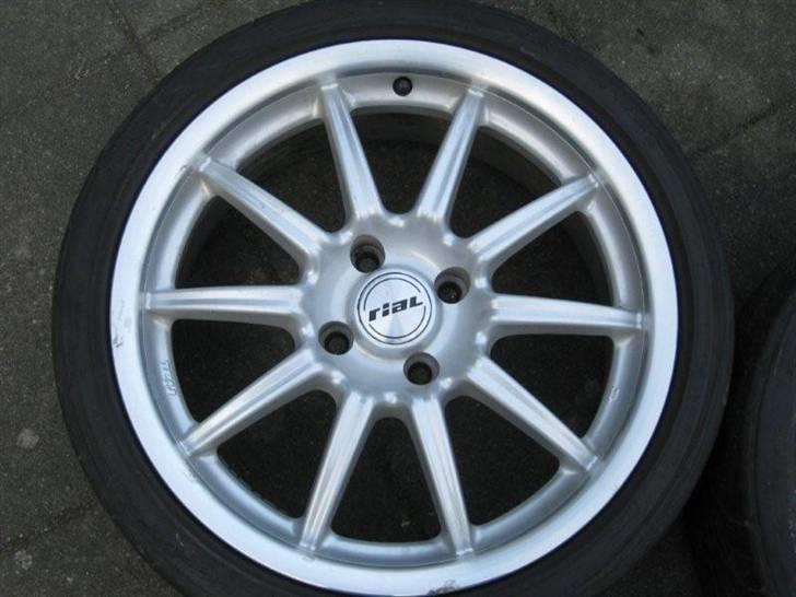 Ford Focus 1,6 16V GHIA sedan billede 16