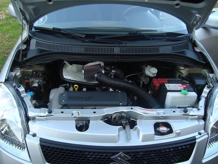 Suzuki swift billede 2