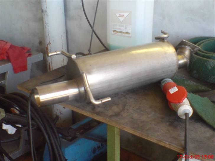 Suzuki swift - rustfri hjemmelavet bagpotte lyder kanon... :) billede 5