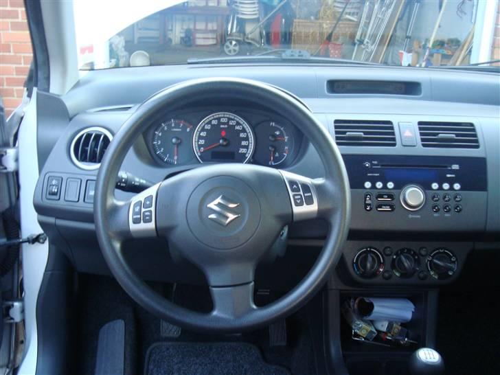 Suzuki swift billede 8