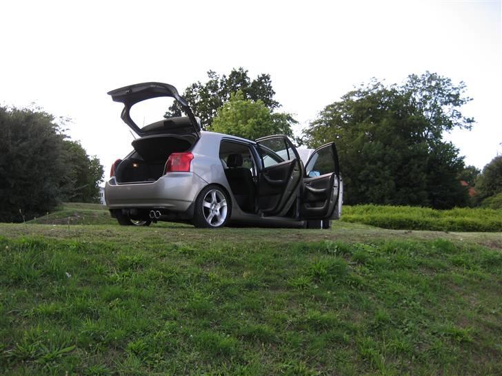 Toyota Corolla 1,8 T-Sport SOLGT billede 2