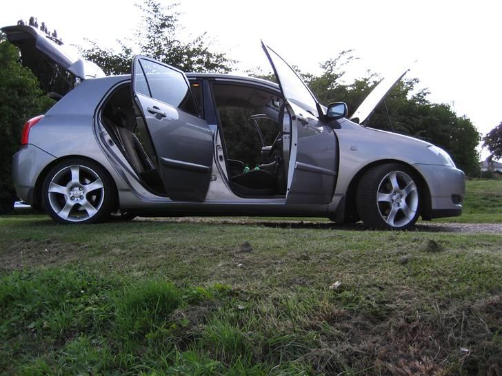 Toyota Corolla 1,8 T-Sport SOLGT billede 3