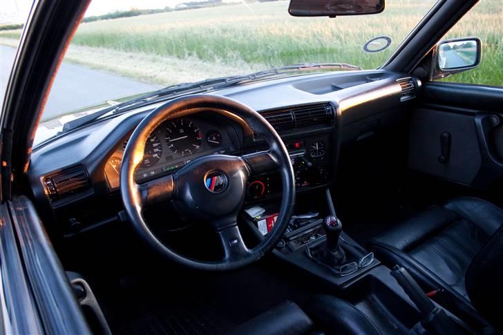 BMW E30 320i billede 8