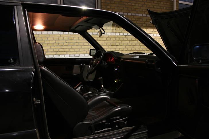 BMW E30 320i billede 10