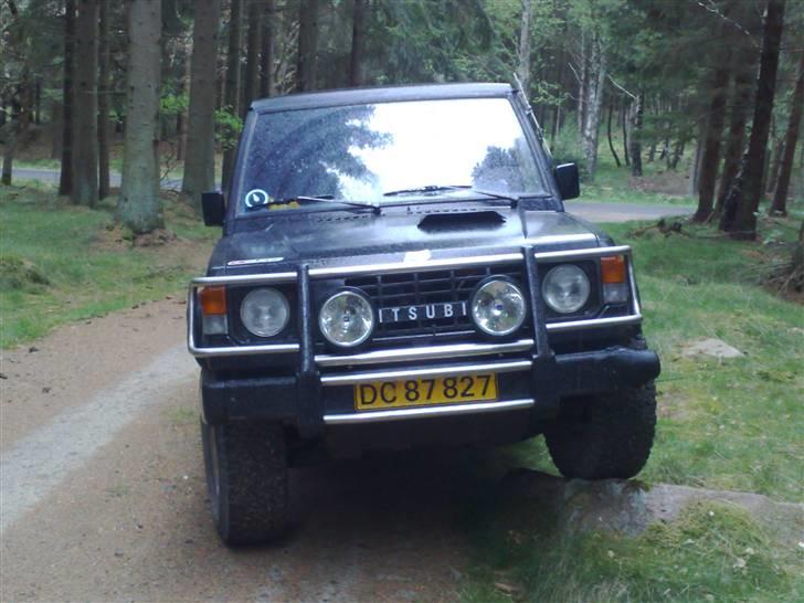 Mitsubishi pajero 2,5 td (SOLGT) billede 2