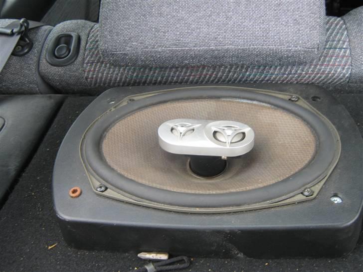 Toyota carina e billede 9