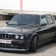 BMW 320i - BYTTET