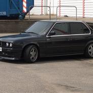 BMW 320i - BYTTET
