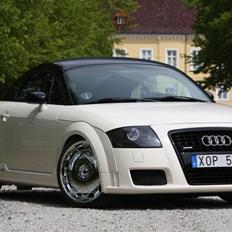 Audi TT Quattro "Creamy"